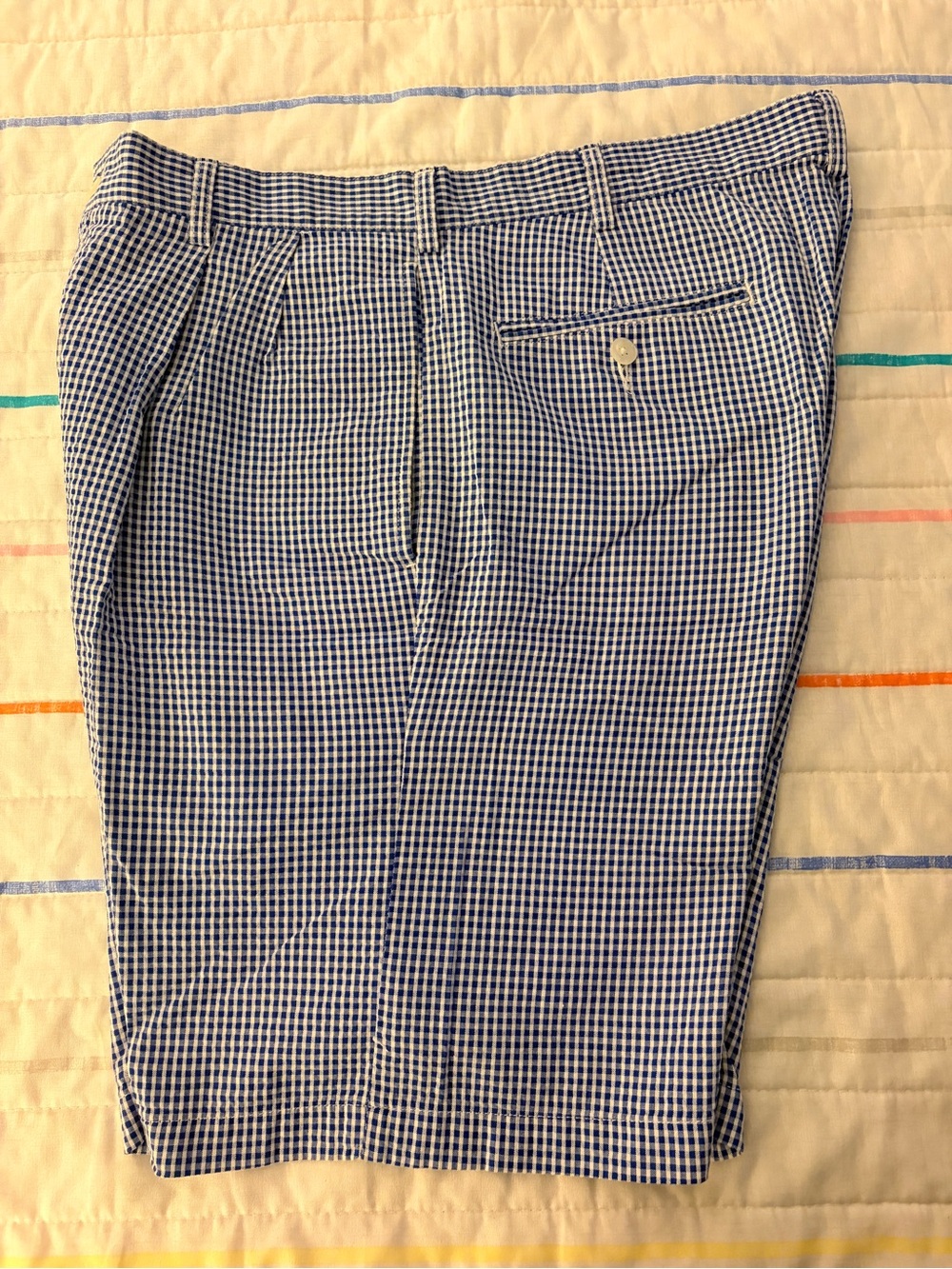 Lightweight seersucker gingham shorts